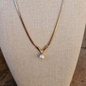 Vintage Silver Gold Pearl Necklace Simple Dainty Classic Timeless Womens Jewelry